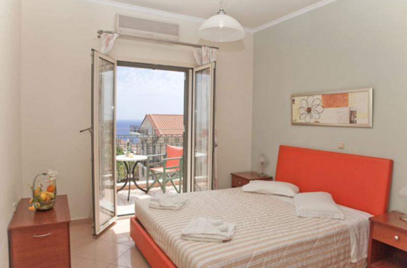 Liocharis Apartments Lourdata  Exterior foto